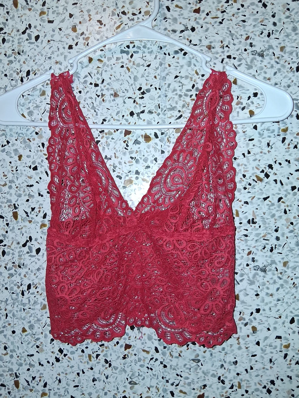 Women's Red Lace Bralette Size Small No Padding Wireless Unbranded